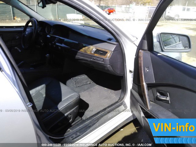 BMW 5 Series 530i 2005 WBANA73575B818479